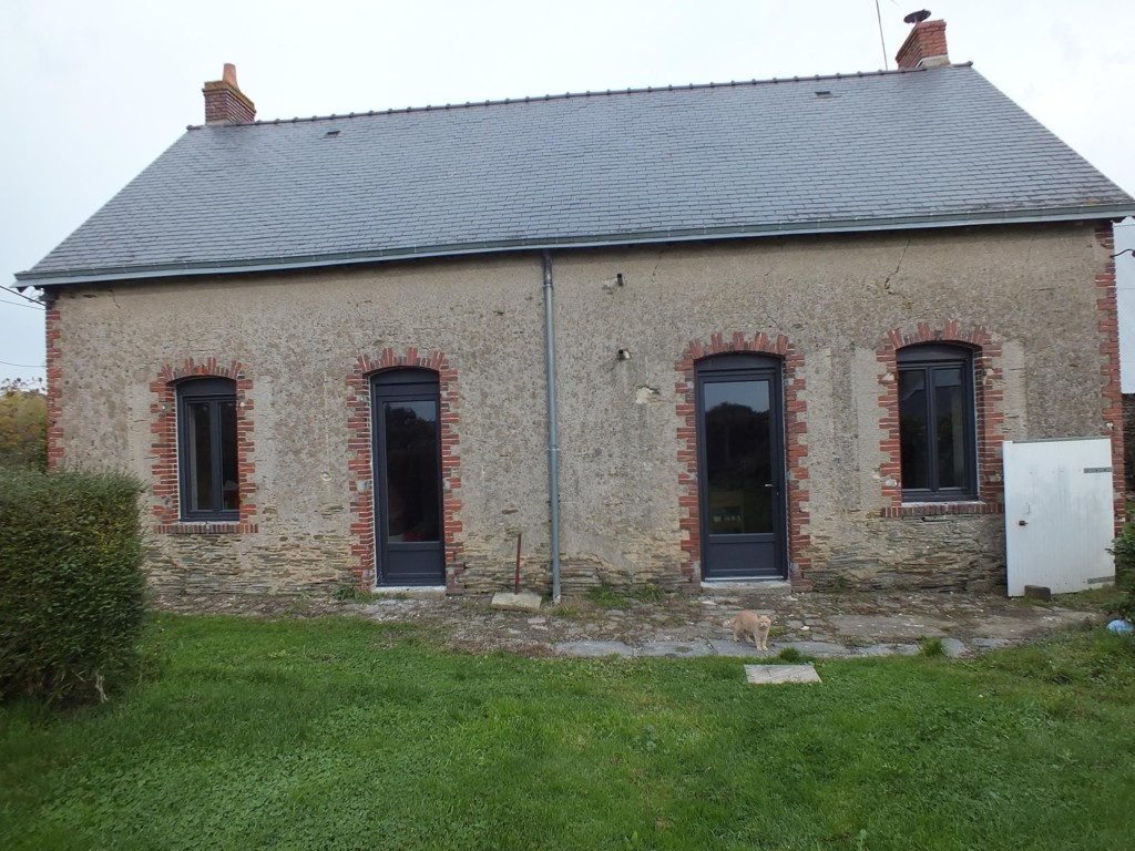 Grosbois ENTREPRISE DE MENUISERIE SEGRE 07