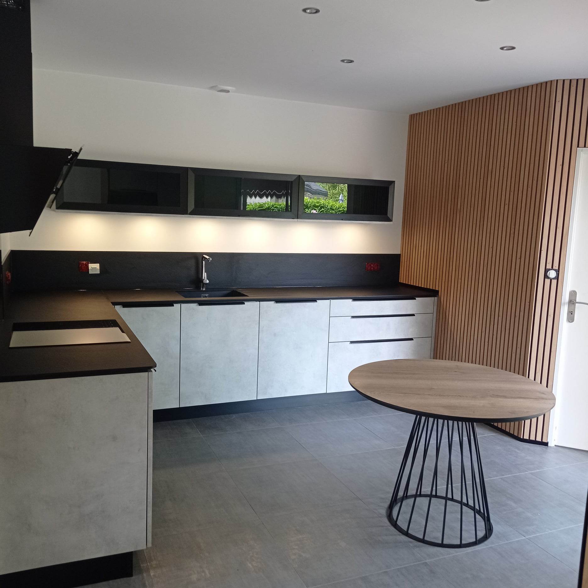 Grosbois Menuiserie ENTREPRISE DE MENUISERIE SEGRE 354269536 271216258772425 5870522540221540487 N